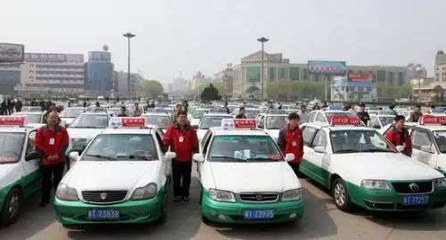 衡水電動(dòng)出租車決策反思 無(wú)樁先行，如何駛向綠色未來(lái)？